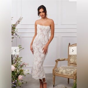 V. Chapman capulet midi dress in white chantilly lace